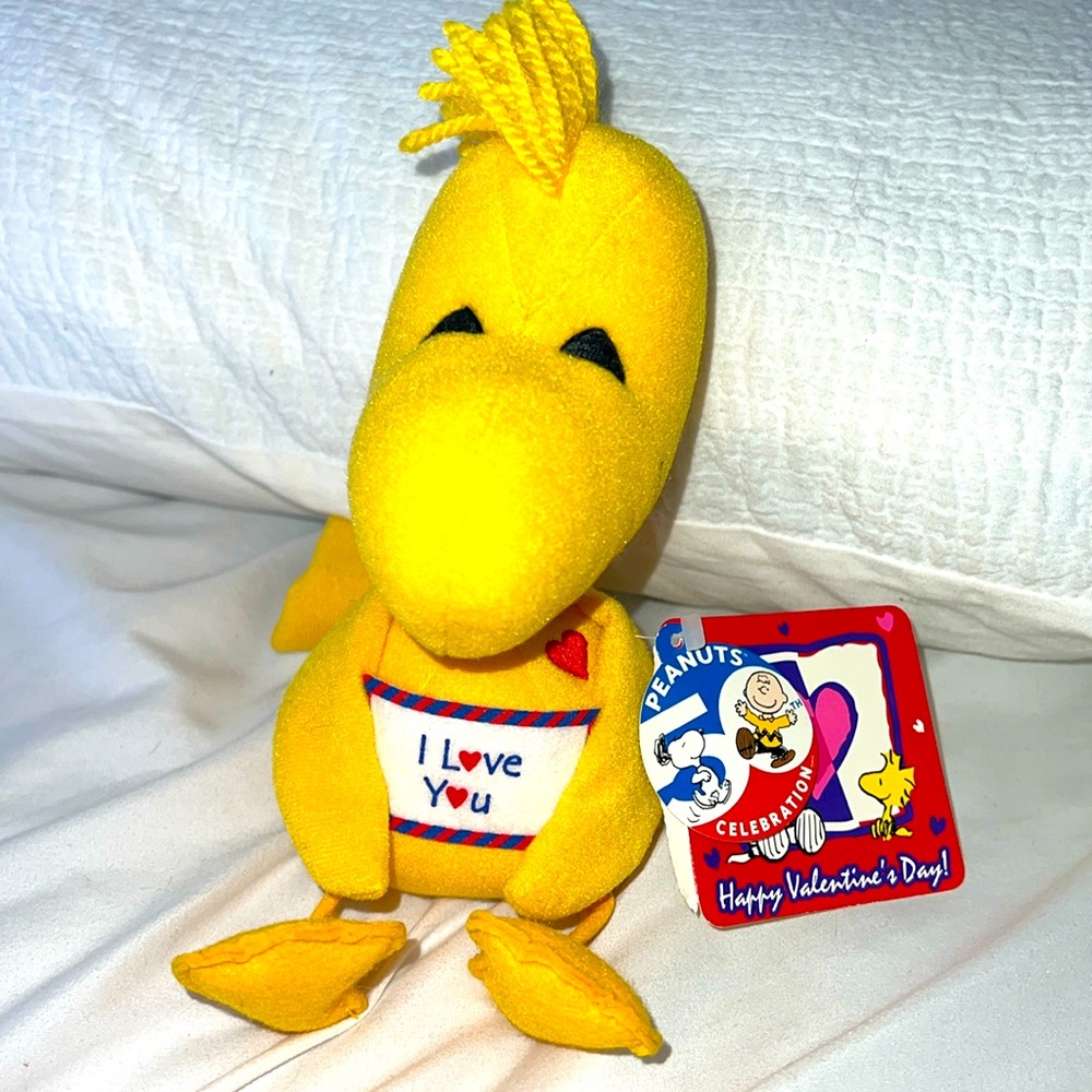 Add to bundle, I’ll send DISCOUNT! 
Peanuts 50th "I LOVE YOU"new 7”